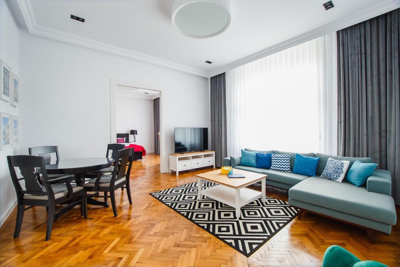 Spacious Riverviews Apartment Near Piata Unirii Oradea Extérieur photo