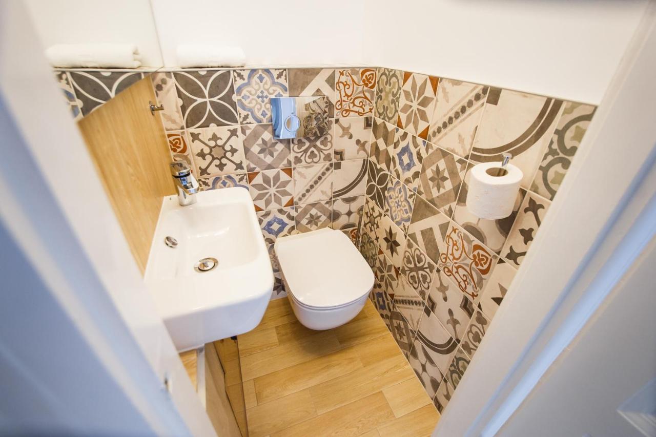 Spacious Riverviews Apartment Near Piata Unirii Oradea Extérieur photo